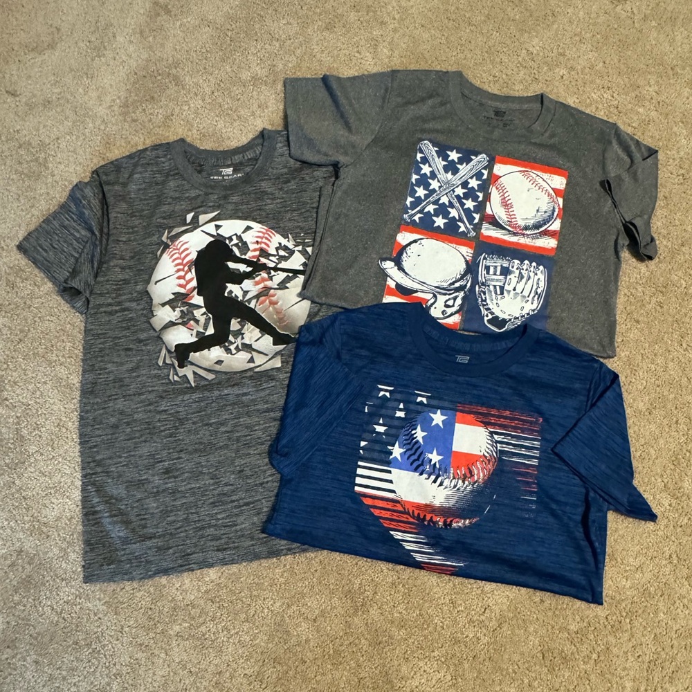 EUC bundle of Tek gear active short sleeve large